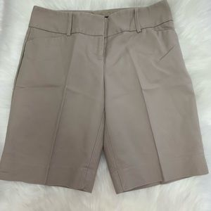 Banana Republic Bermuda Khaki shorts